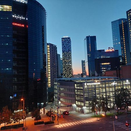 Kahe Magamistoaga Ja Suure Elutoaga 3-Toaline Korter Vaatega Tallinna Aerikeskusele Dış mekan fotoğraf